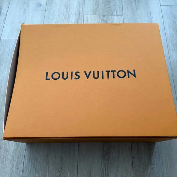 Louis Vuitton Grand Sac Black Tote Bag with detachable pouch - Picture 5 of 16